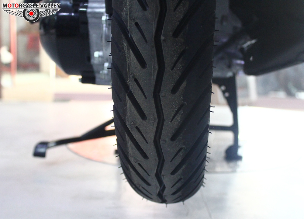 honda dio bike back tubeless tyre price